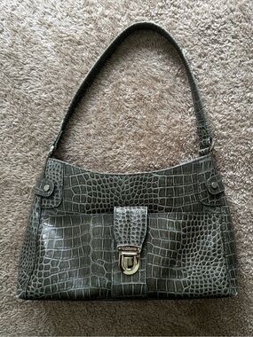 Liz Claiborne Croc-Embossed Shoulder Bag in green